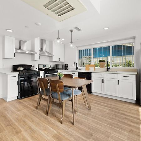 Modern Getaway In The Heart Of La Near Usc, Private Room With Share Living Room And Kitchen Los Angeles Exterior photo